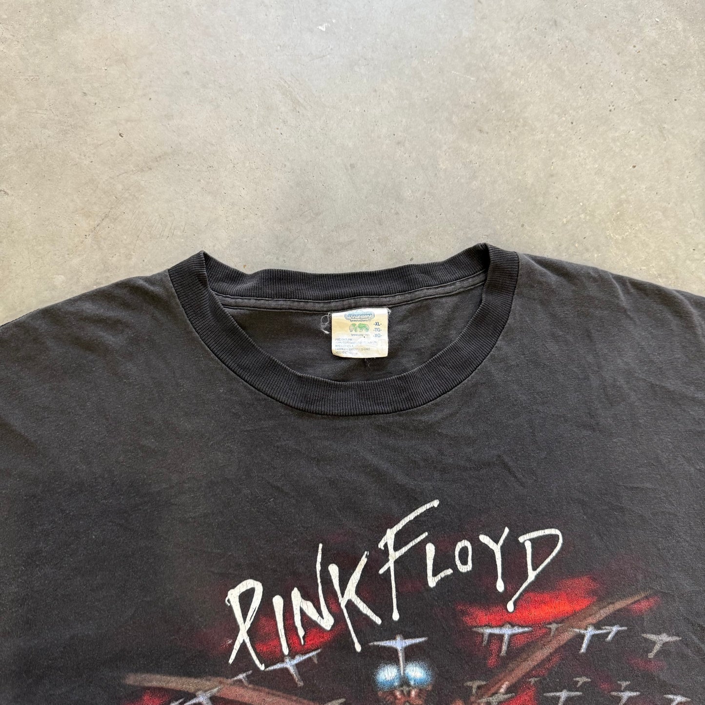 Vintage Pink Floyd “The Wall” 1997 Shirt Size XL
