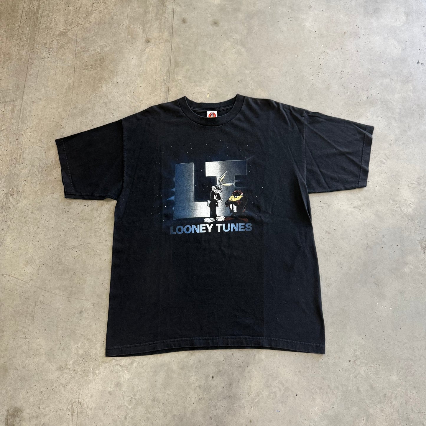 Vintage Looney Tunes Men In Black Parody Shirt Size XL