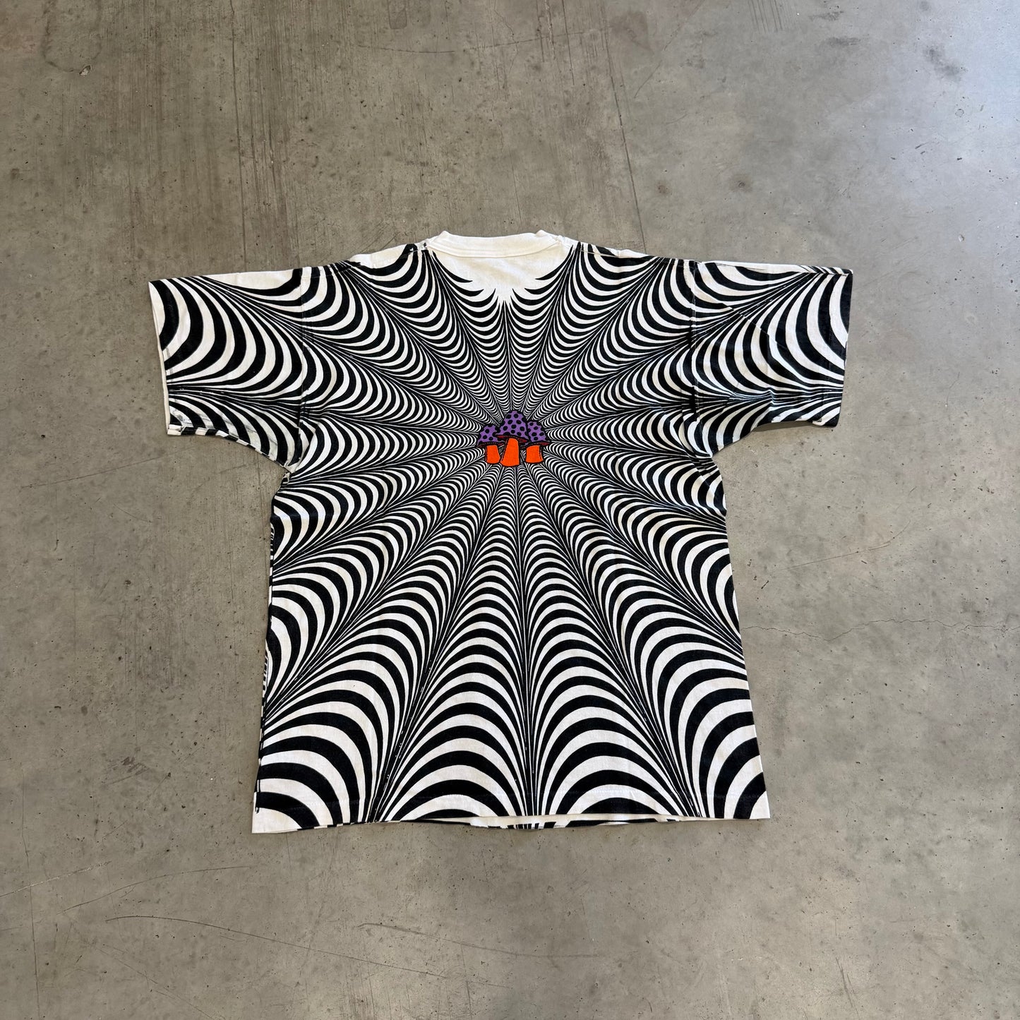 Vintage Trippy Shroom AOP Shirt Size XL