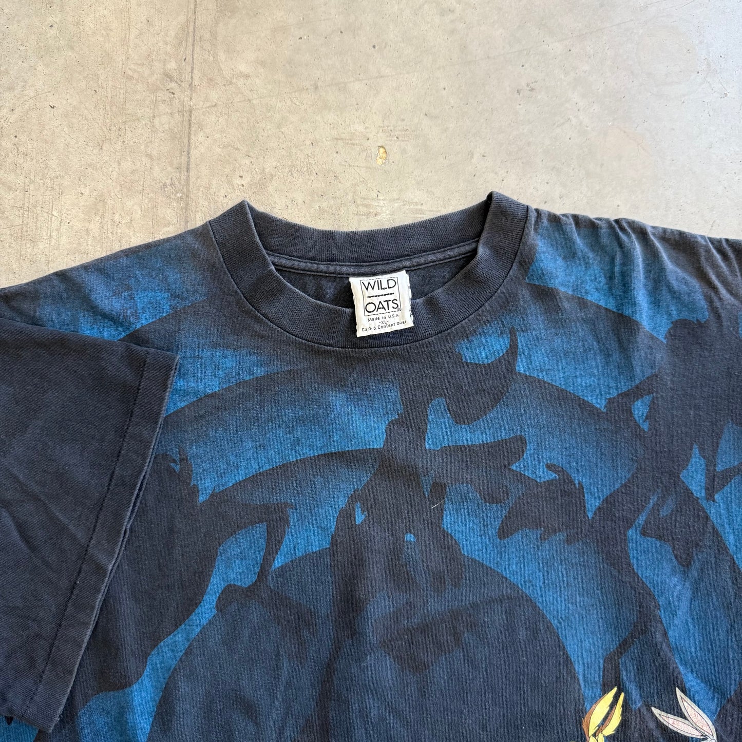 Vintage Looney Tunes Shadow Shirt Size XL